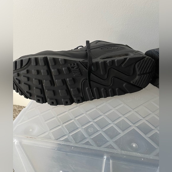 Men's Nike Air Max 90 - Picture 2 of 9